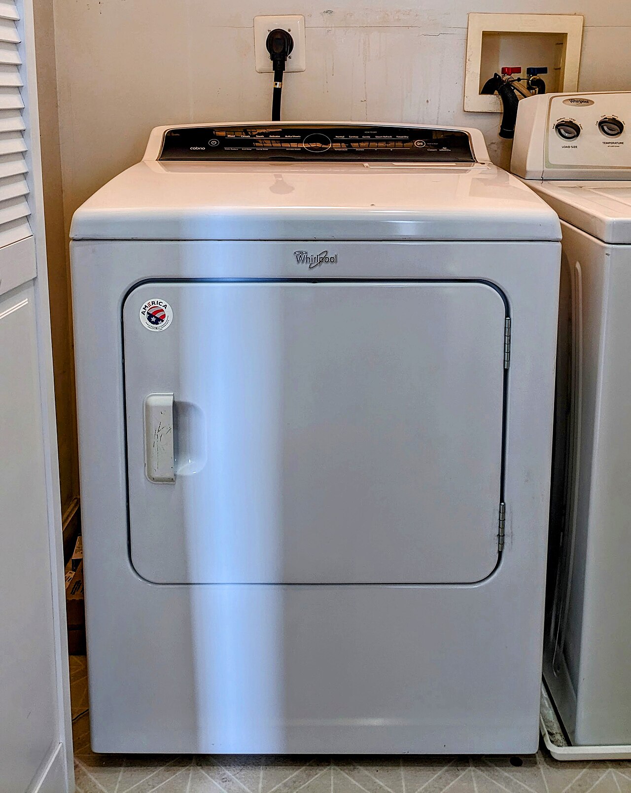 LG WashCombo 2-in-1 Washer Dryer